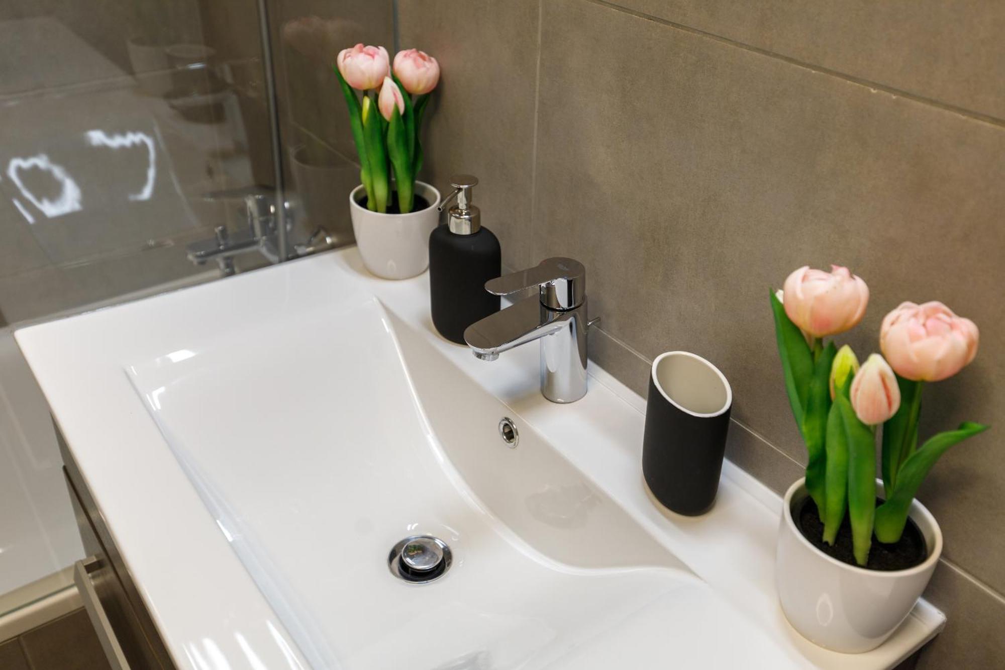 Romantic Deluxe Studio In The City's Epicentrum Budapesta Exterior foto