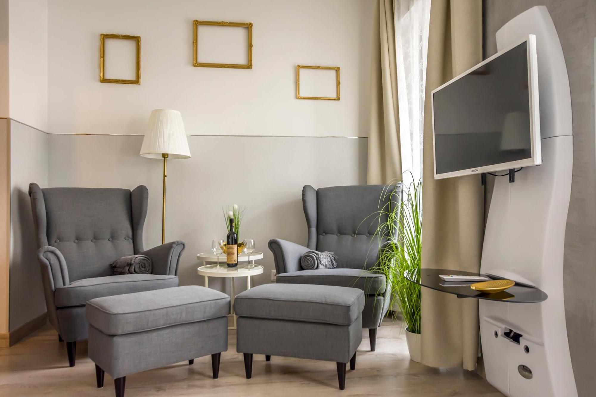 Romantic Deluxe Studio In The City's Epicentrum Budapesta Exterior foto